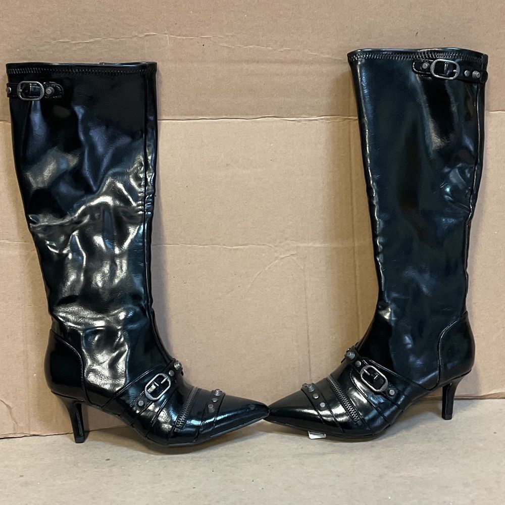 Wild Pair Shiny Black Buckle Knee High Heeled Boots